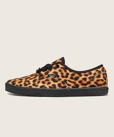 Authentic Lowpro Leopard Shoe VN000D04LPR