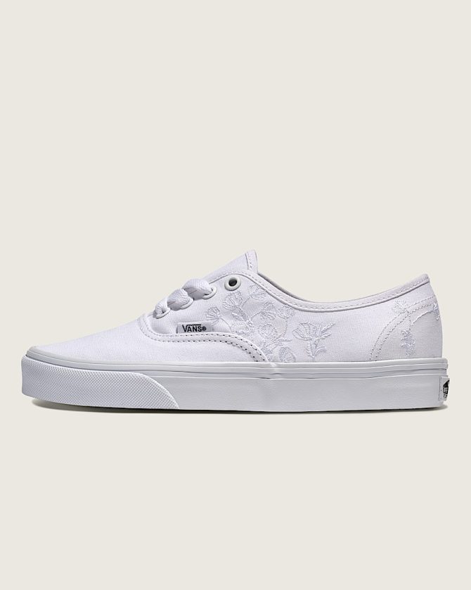 Authentic Shoe VN000D6GW00