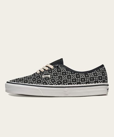 Authentic Shoe VN000D7YBM8