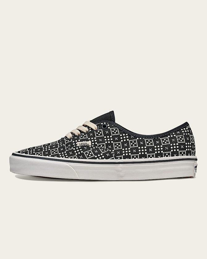 Authentic Shoe VN000D7YBM8