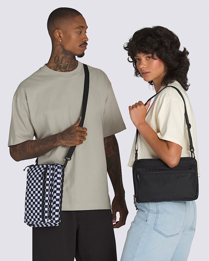 Bail Convertible Crossbody Bag VN000MP4BLK - Image 2
