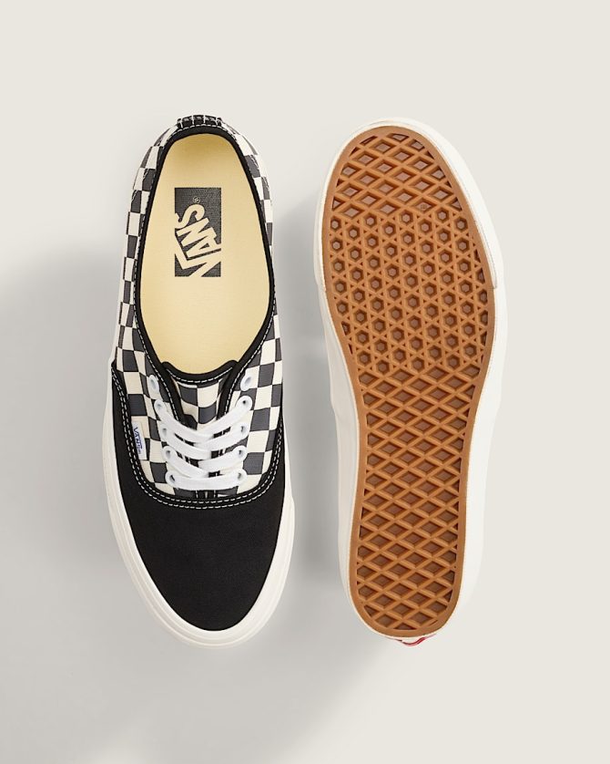 Premium Authentic Checkerboard Shoe VN000EBN1O7 - Image 4