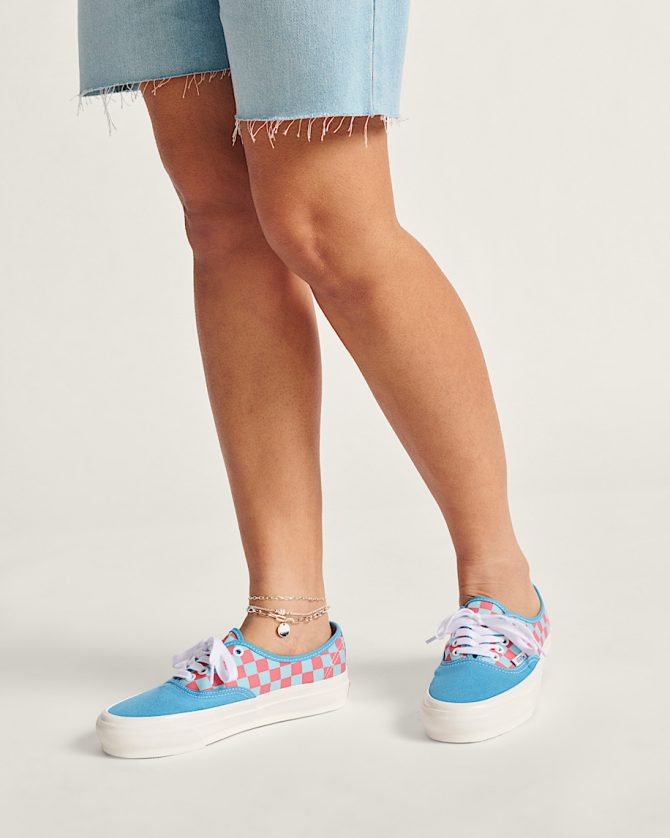 Premium Authentic Checkerboard Shoe VN000EBNE2W - Image 5
