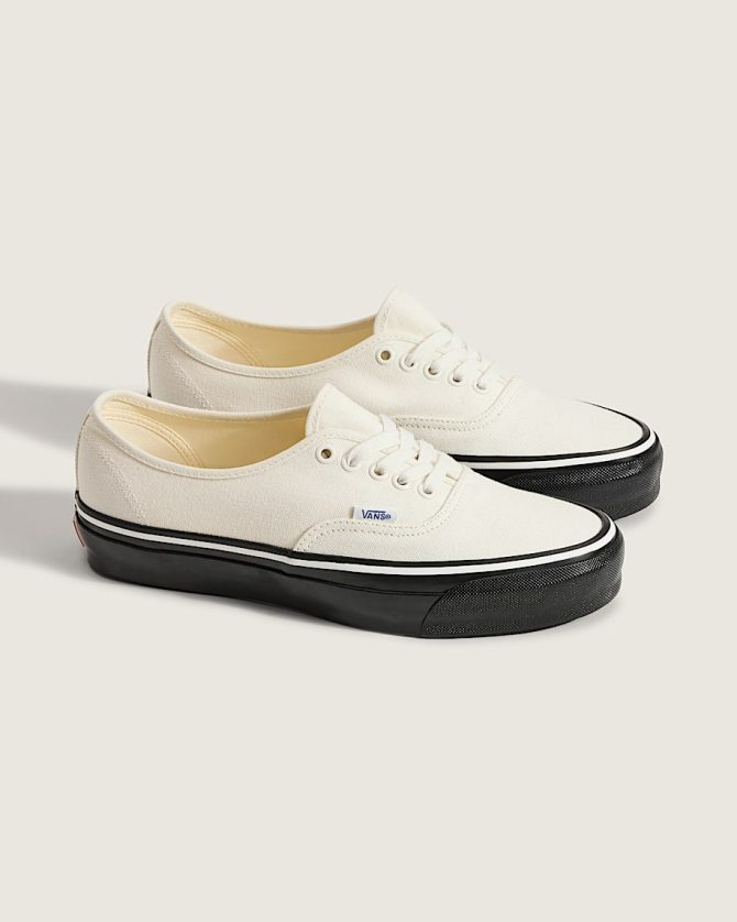 Premium Authentic Duck Canvas Shoe VN000EBNYB2 - Image 3