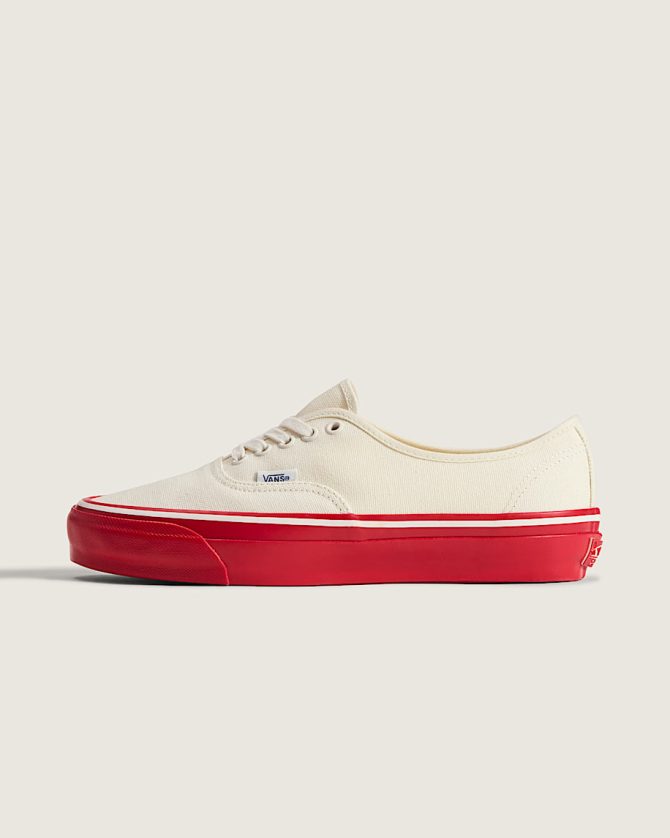 Premium Authentic Duck Canvas Shoe VN000EBNYF9