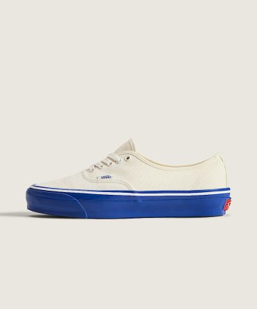 Premium Authentic Duck Canvas Shoe VN000EBNZ5D
