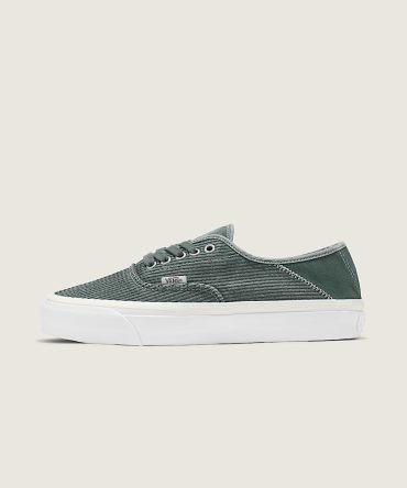 Premium Authentic Kickdown Shoe VN000D4YFRS