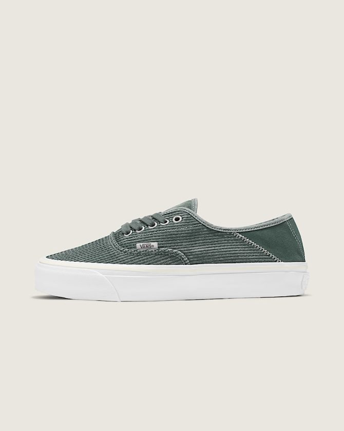 Premium Authentic Kickdown Shoe VN000D4YFRS