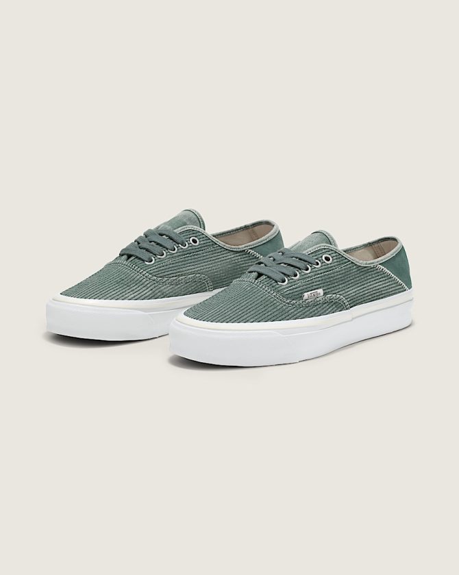 Premium Authentic Kickdown Shoe VN000D4YFRS - Image 2