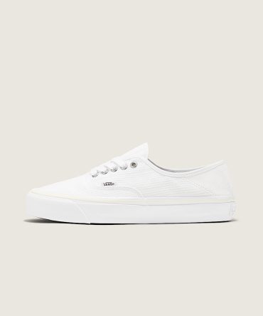 Premium Authentic Kickdown Shoe VN000D4YESS