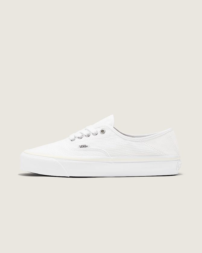 Premium Authentic Kickdown Shoe VN000D4YESS