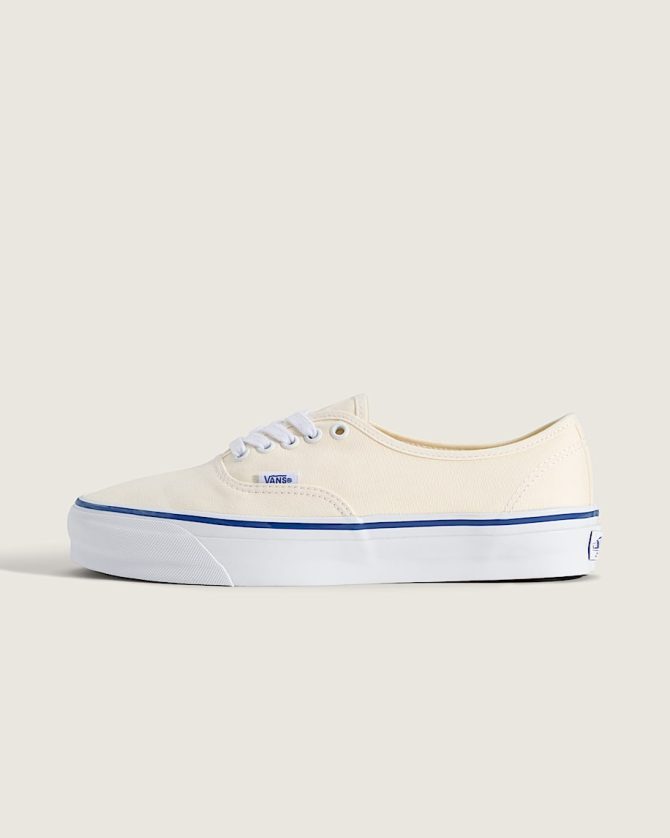 Premium Authentic Shoe VN000CQAOFW