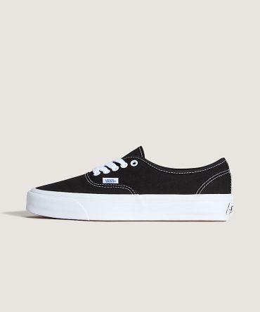 Premium Authentic Shoe VN000CQABA2