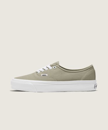 Premium Authentic Shoe VN000D5KYKD