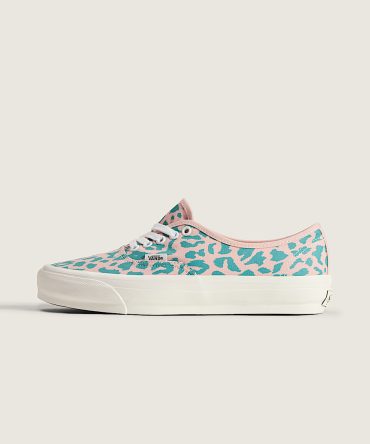 Premium Authentic Shoe VN000EAAO3N