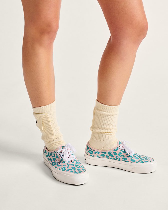 Premium Authentic Shoe VN000EAAO3N - Image 2