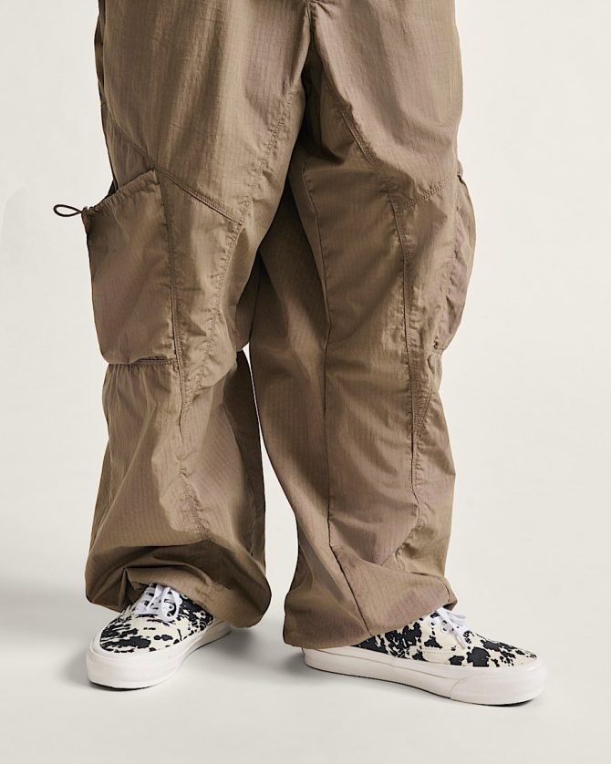 Premium Authentic Shoe VN000EBNBPT - Image 2