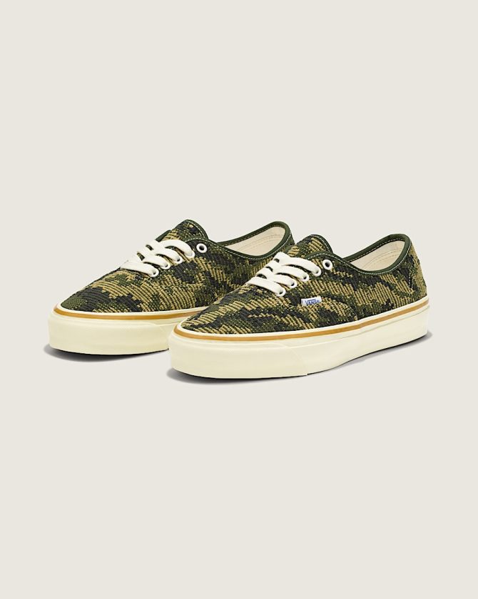Premium Authentic Shoe VN000D5K18S - Image 2