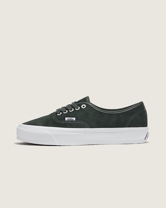 Premium Authentic Suede Shoe VN0007QZPRM