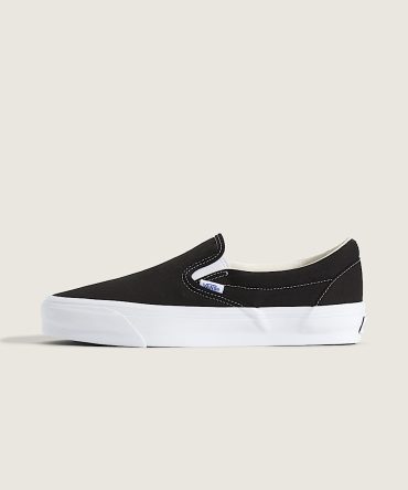 Premium Classic Slip-On  Shoe VN000CSEBA2
