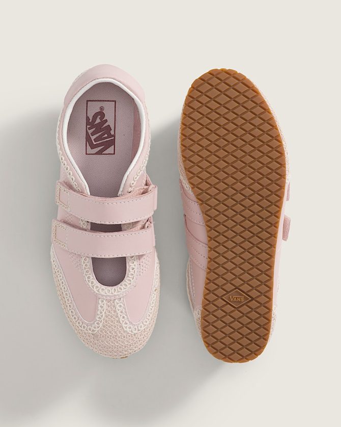 Premium Mary Jane Super LowPro Shoe VN000D9GO3N - Image 3