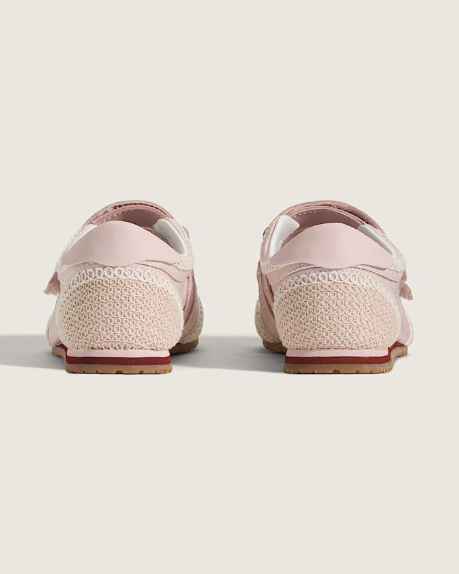 Premium Mary Jane Super LowPro Shoe VN000D9GO3N - Image 4