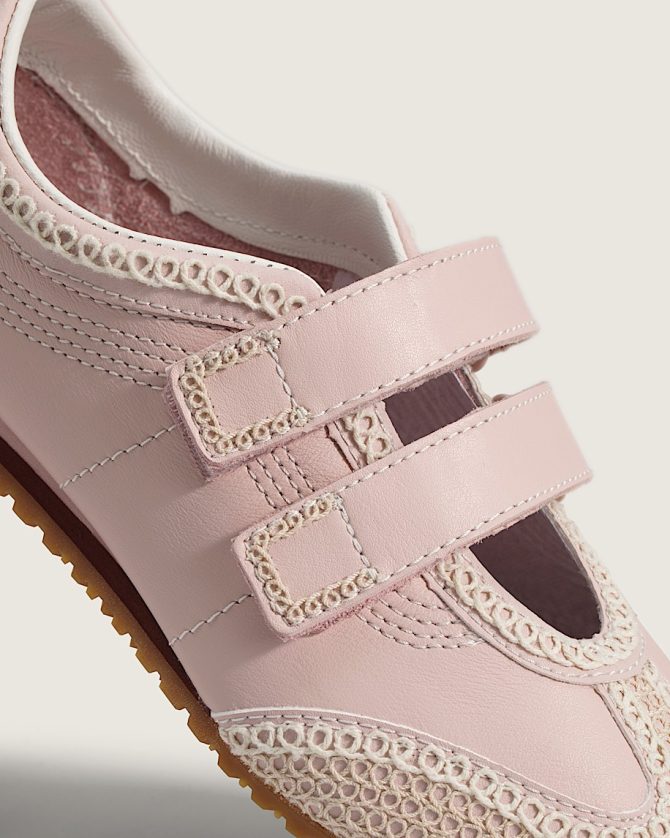 Premium Mary Jane Super LowPro Shoe VN000D9GO3N - Image 5