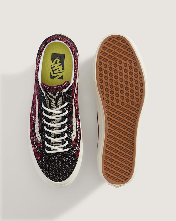 Premium Old Skool Shoe VN000EFKBRD - Image 3